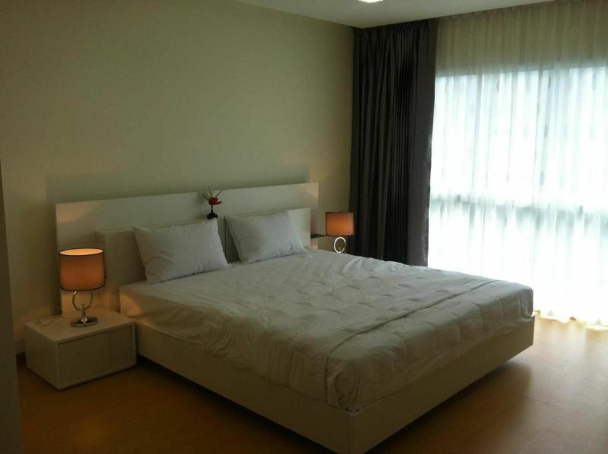 Goldstone Residency Patong , Phuket Apartment ภายนอก รูปภาพ