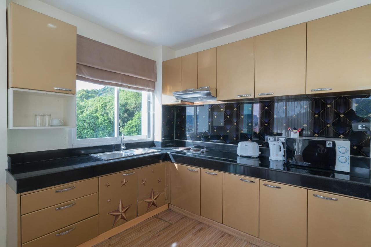 Goldstone Residency Patong , Phuket Apartment ภายนอก รูปภาพ