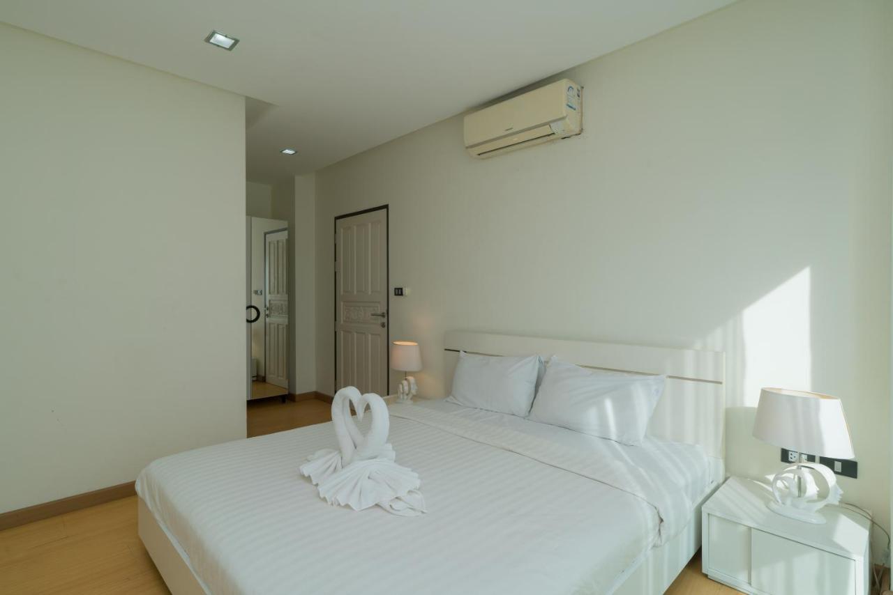 Goldstone Residency Patong , Phuket Apartment ภายนอก รูปภาพ